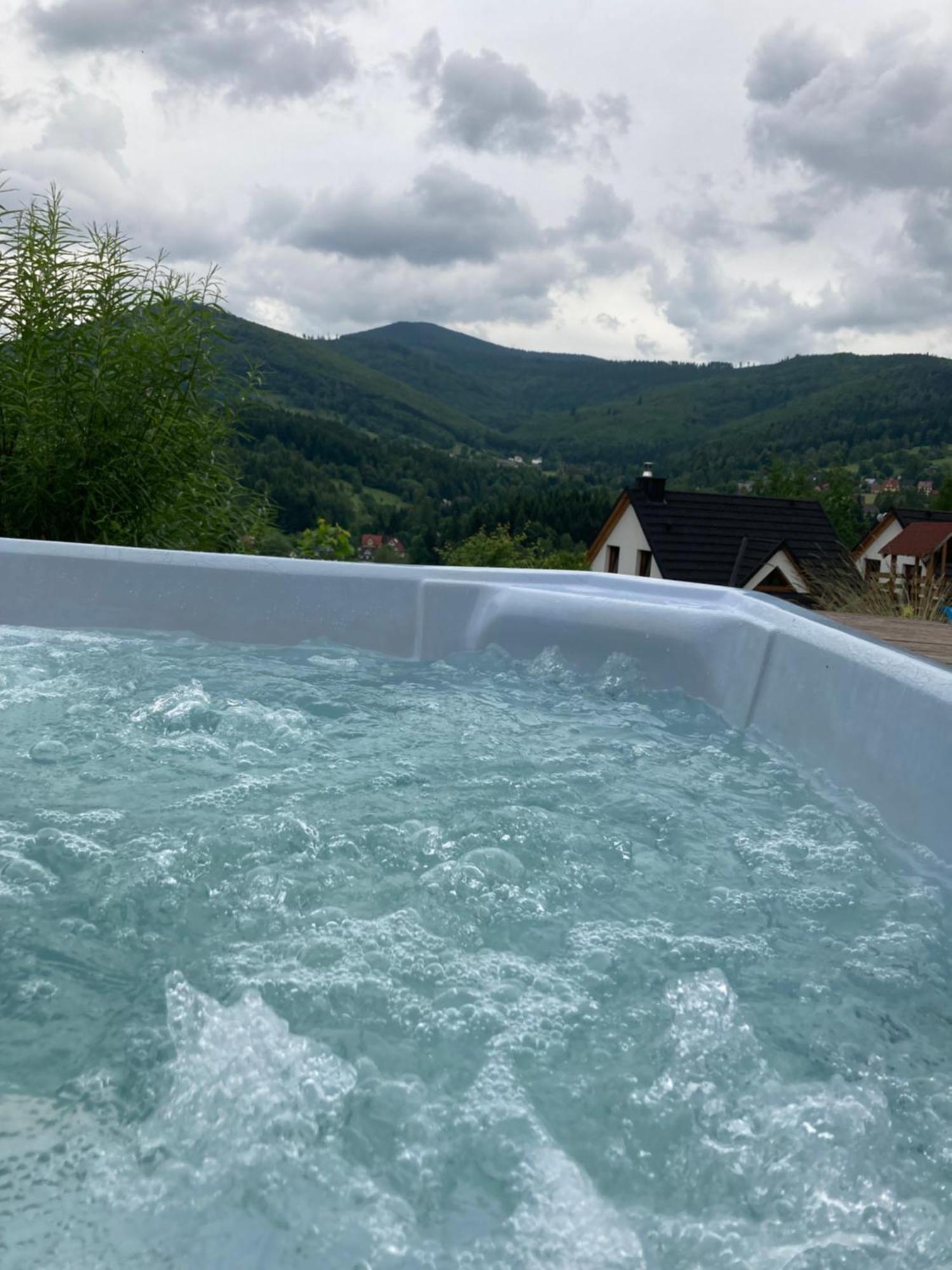 Zawoja Nad Korona Z Jacuzzi Villa Luaran gambar