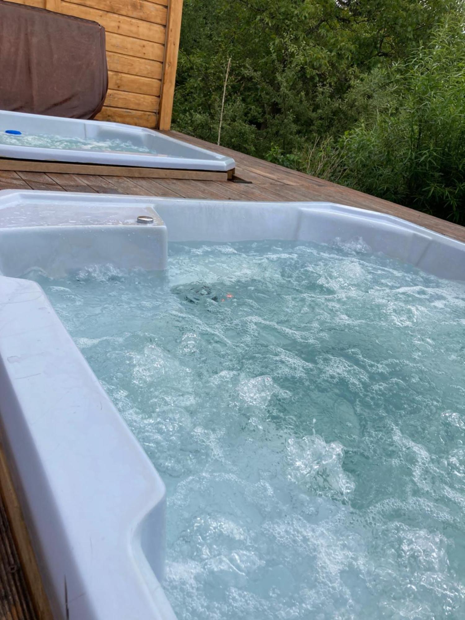 Zawoja Nad Korona Z Jacuzzi Villa Luaran gambar