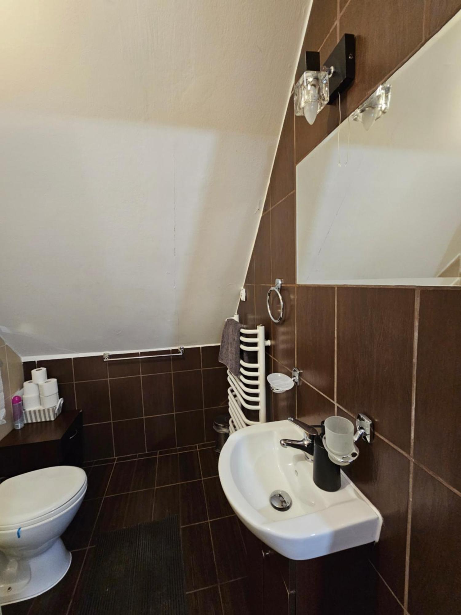 Zawoja Nad Korona Z Jacuzzi Villa Luaran gambar