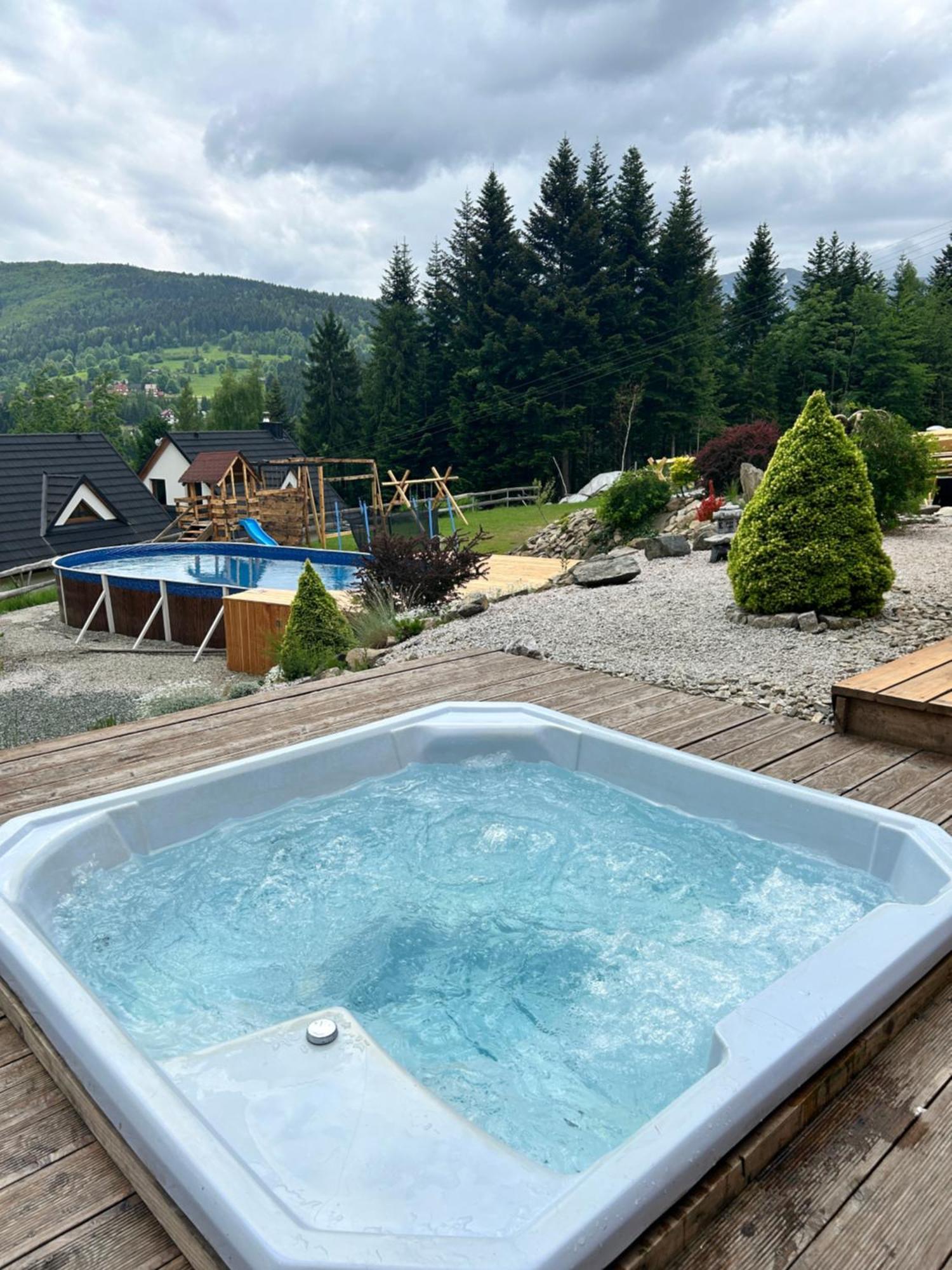 Zawoja Nad Korona Z Jacuzzi Villa Luaran gambar